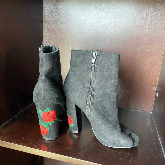 Rose heels - Picture 3 of 3